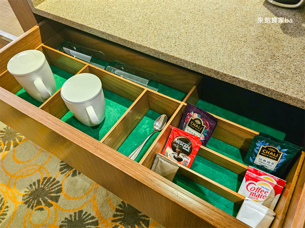 香港尖沙咀住宿推薦【香港金域假日酒店】Holiday Inn Golden Mile 離尖沙咀地鐵只要一分鐘 @來飽寶家ba