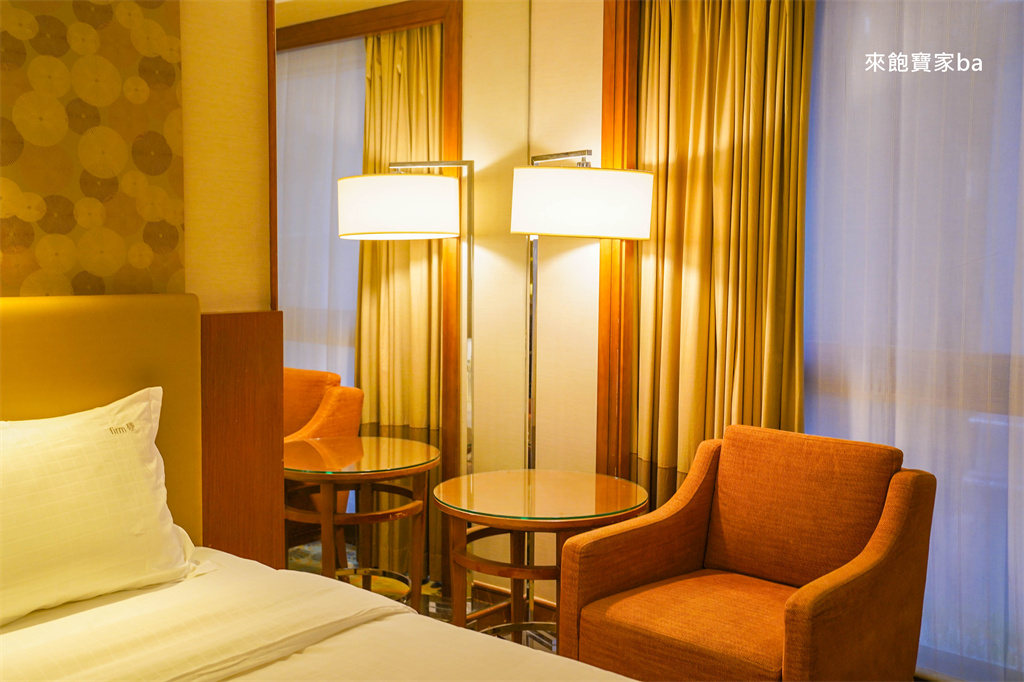 香港尖沙咀住宿推薦【香港金域假日酒店】Holiday Inn Golden Mile 離尖沙咀地鐵只要一分鐘 @來飽寶家ba