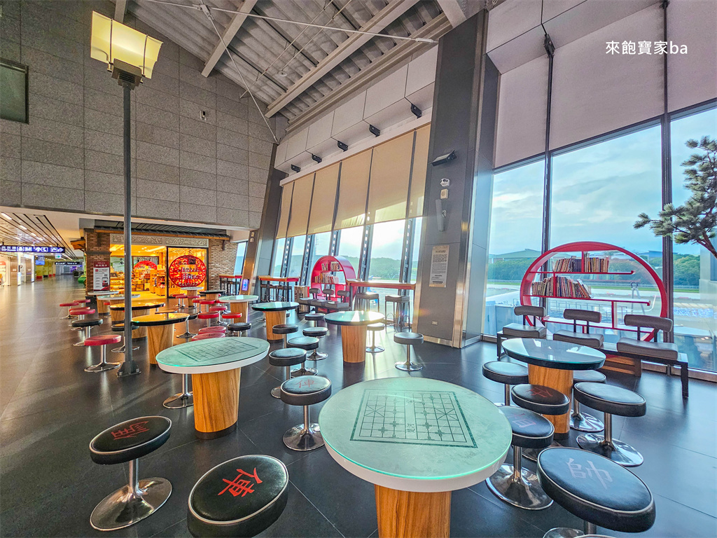 台中國際機場【清泉崗機場】國內國際線航廈航線、交通、停車、餐廳免稅店全攻略 @來飽寶家ba
