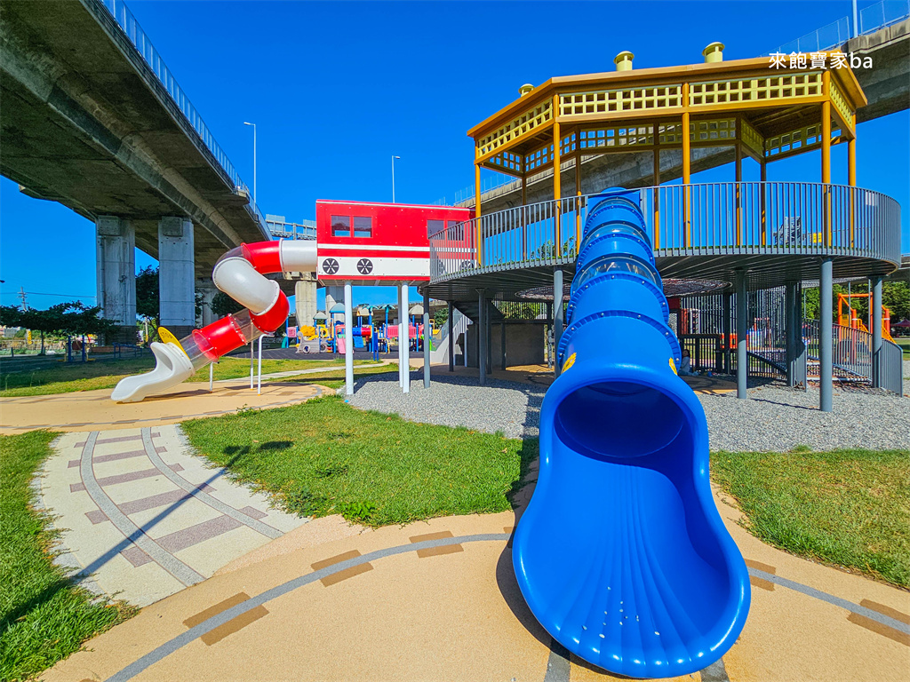【彰化景觀公園】扇形車庫遊戲場結合火車主題設計，車廂溜滑梯、磨石子火車滑梯溜到飽 @來飽寶家ba