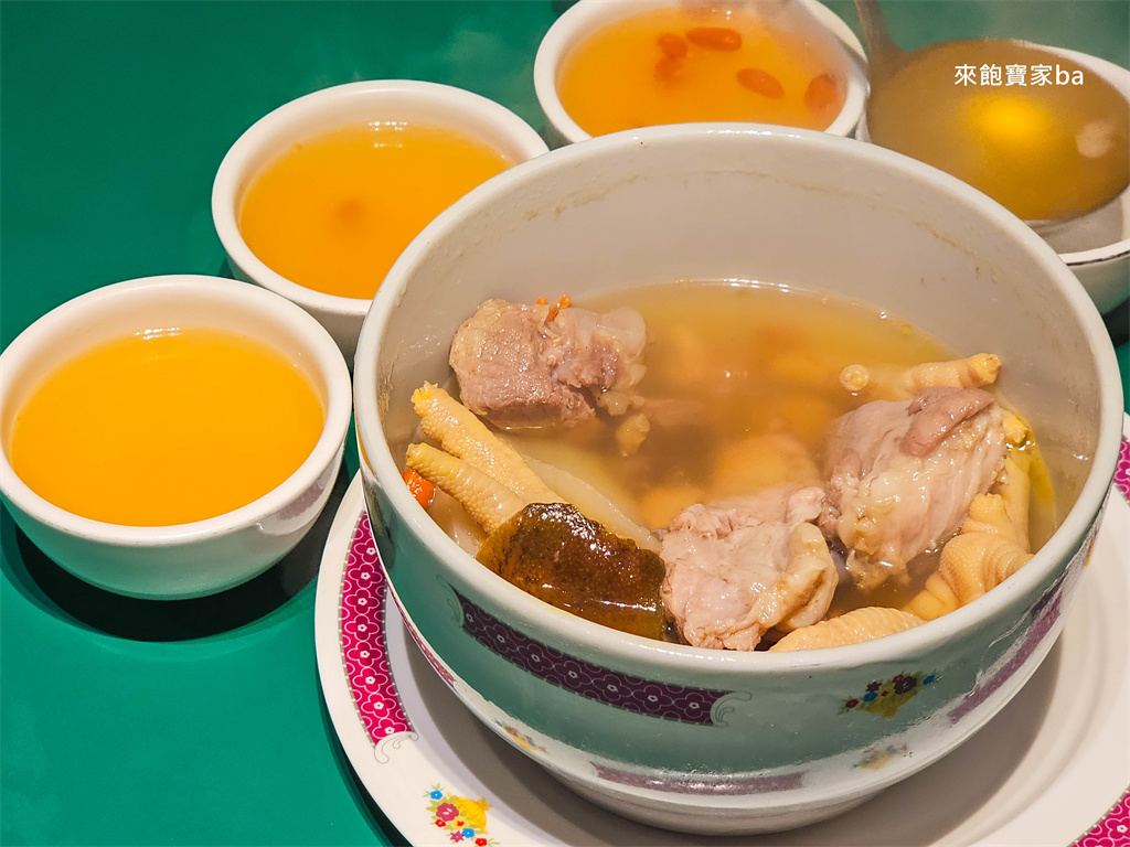 尖沙咀美食【女人街食飯公司】懷舊街市大排檔，品嚐正宗道地港式料理！ @來飽寶家ba