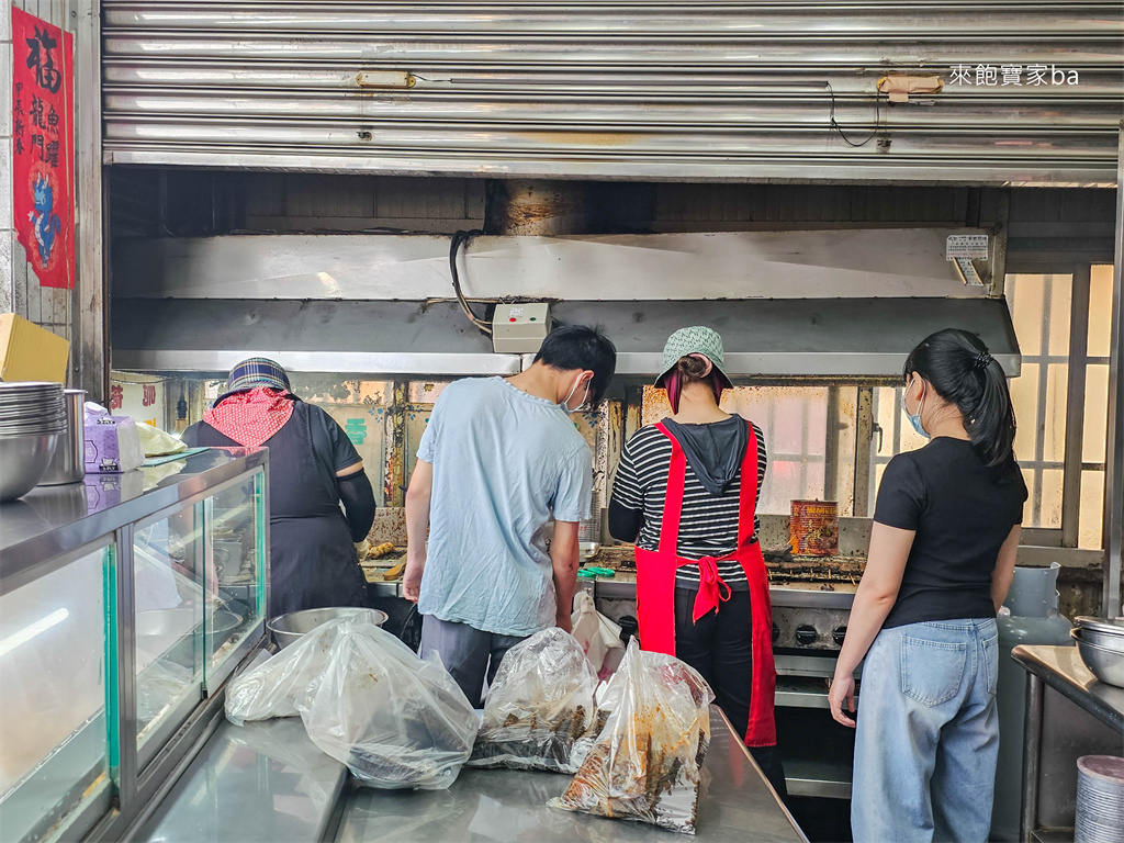 台中清水美食【寶賢烤肉】不起眼小店卻有超狂人氣，必點寶賢鴨米血 @來飽寶家ba