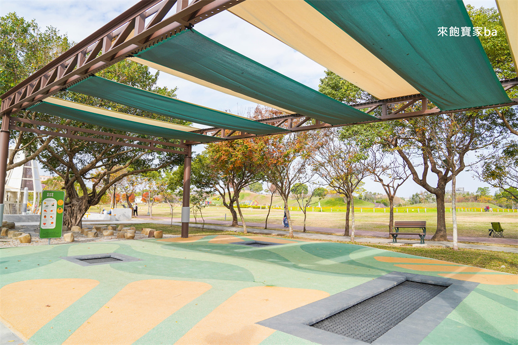 台中后里【后里環保公園】放風箏、暢玩孩籽世界遊戲場，絕美台中落羽松景點 @來飽寶家ba
