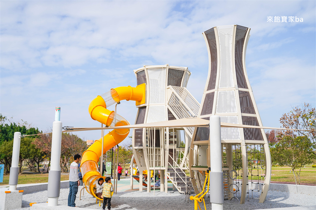 台中后里【后里環保公園】放風箏、暢玩孩籽世界遊戲場，絕美台中落羽松景點 @來飽寶家ba