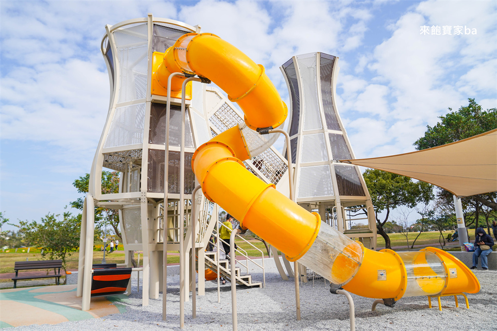 台中后里【后里環保公園】放風箏、暢玩孩籽世界遊戲場，絕美台中落羽松景點 @來飽寶家ba
