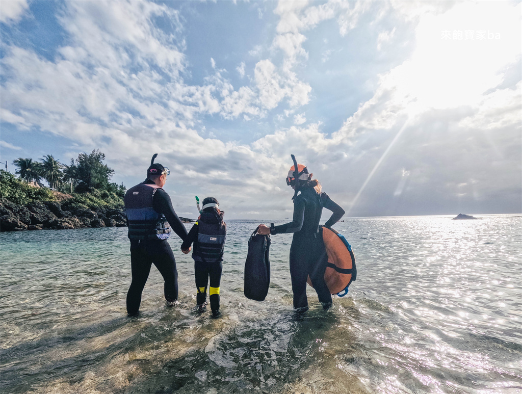 不會游泳也能浮潛嗎？墾丁潛水店推薦【心海潛水中心】，讓小朋友、怕水的你都能輕鬆享受大海！ @來飽寶家ba
