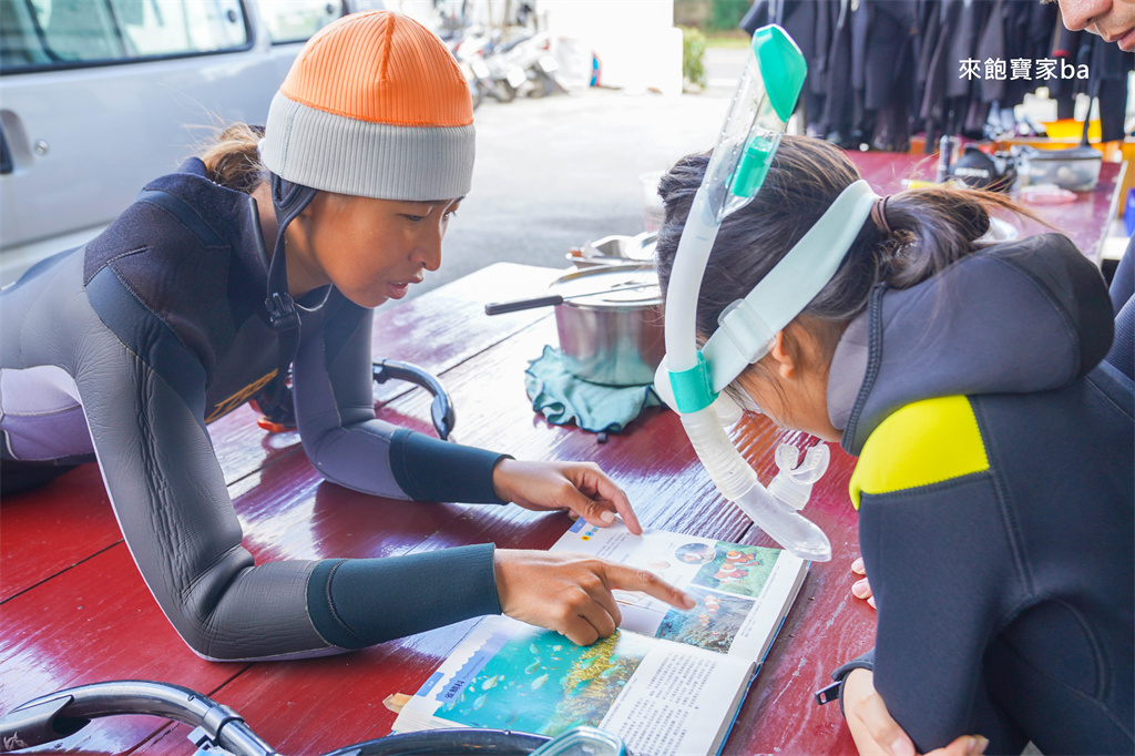 不會游泳也能浮潛嗎？墾丁萬里桐【心海潛水中心】讓小朋友、怕水族也能輕鬆擁抱大海！ @來飽寶家ba