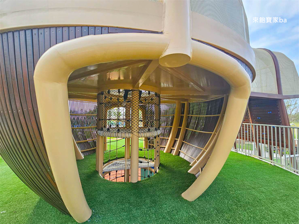 屏東特色公園【新埤鄉貓頭鷹共融公園】挑戰8公尺高貓頭鷹遊戲塔x 立體攀爬架，免費放電好去處 @來飽寶家ba