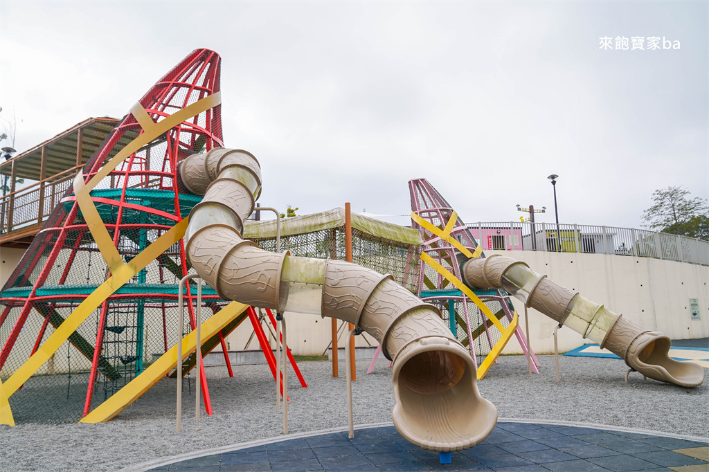 【台南‧東區】 轉角餐廳 ‖ 成大學區巷弄內，海陸雙人套餐:加拿大龍蝦與加州碳烤牛排 @來飽寶家ba