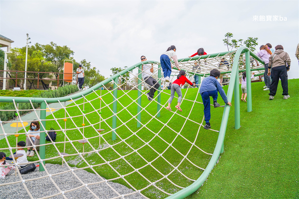 屏東特色公園【九如巴轆公園】舊菸葉廠改建，融入在地檸檬特色，全齡共融遊戲場 @來飽寶家ba