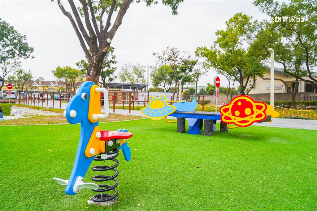 屏東特色公園【九如巴轆公園】舊菸葉廠改建，融入在地檸檬特色，全齡共融遊戲場 @來飽寶家ba