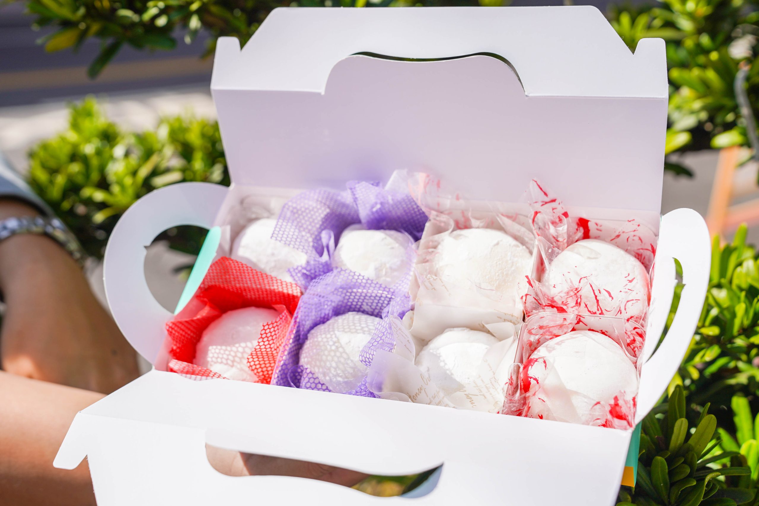 彰化美食【名加點心屋】彰化銅板甜點，雪梅娘一顆35元起，冬季限定草莓必買 @來飽寶家ba