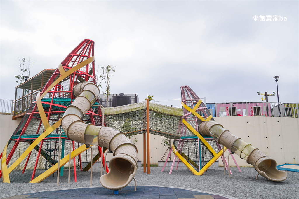 南投親子景點【竹夢親子公園】巨型竹筍雙塔溜滑梯、滑索、彈跳床，竹山親子新去處！ @來飽寶家ba