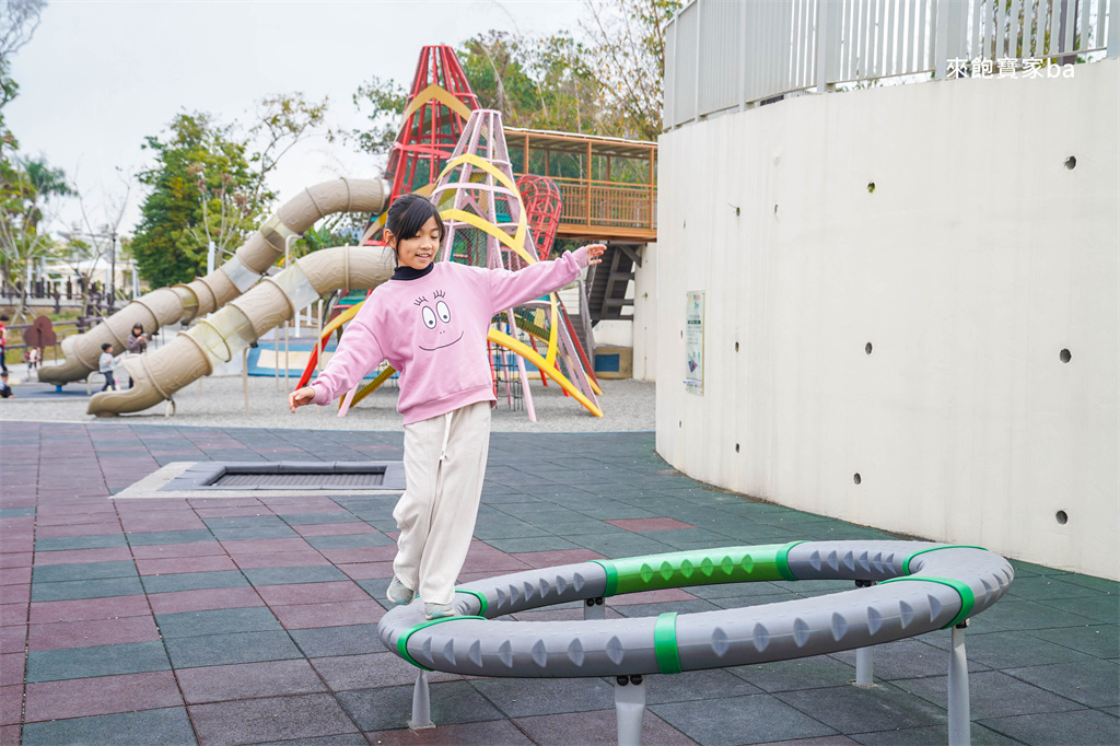 南投親子景點【竹夢親子公園】巨型竹筍雙塔溜滑梯、滑索、彈跳床，竹山親子新去處！ @來飽寶家ba