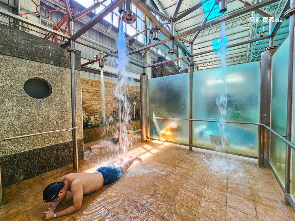 彰化員林游泳池【海洋森林游泳氧身館】全室內戲水空間~兒童戲水池、SPA按摩池評價與票價 @來飽寶家ba