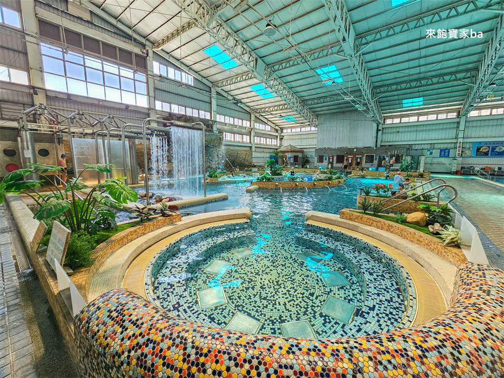 彰化員林游泳池【海洋森林游泳氧身館】全室內戲水空間~兒童戲水池、SPA按摩池評價與票價 @來飽寶家ba