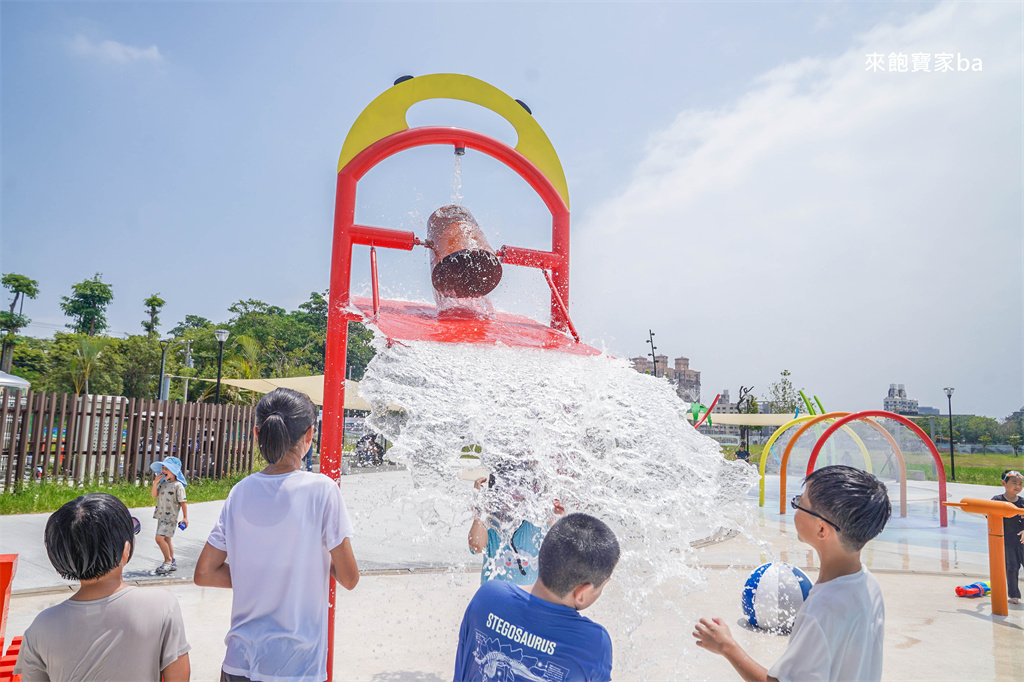 雲林斗六親子景點【斗六人文親子公園】近膨鼠森林公園，全新23組噴水設施免費玩 @來飽寶家ba