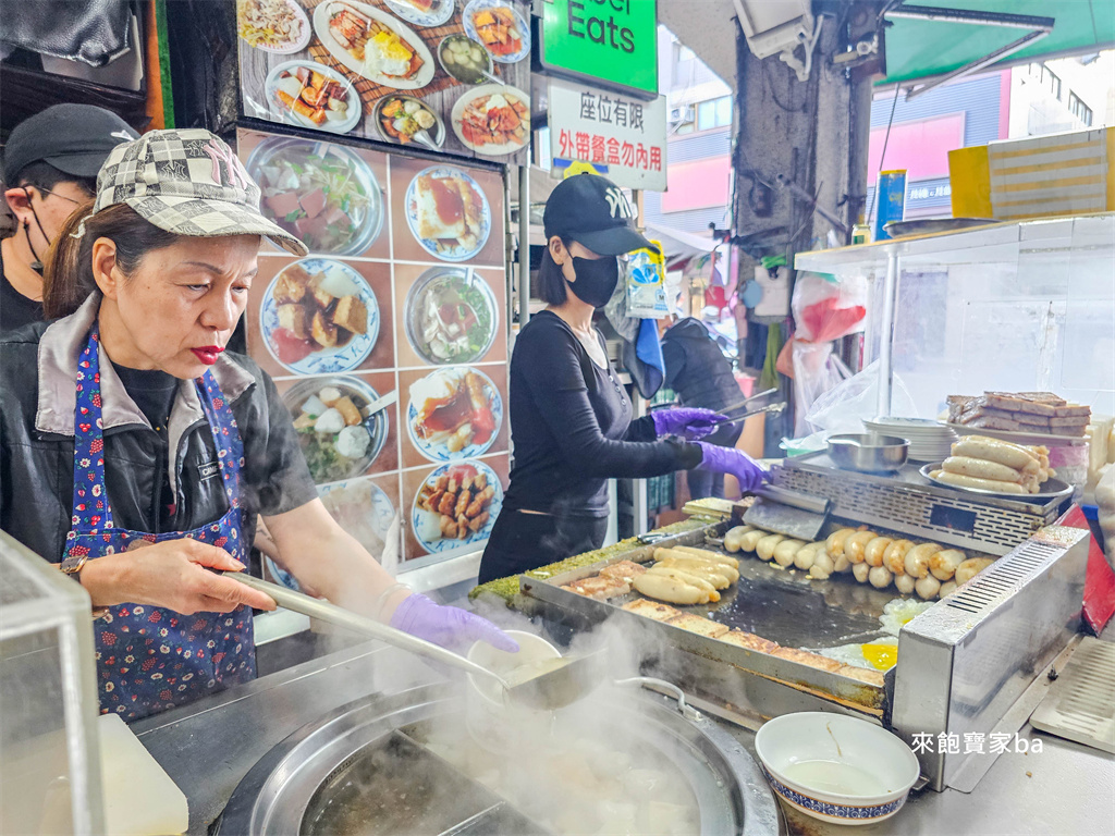 台中第二市場【王記菜頭粿糯米腸】必點招牌三樣，評價兩極的排隊美食 @來飽寶家ba