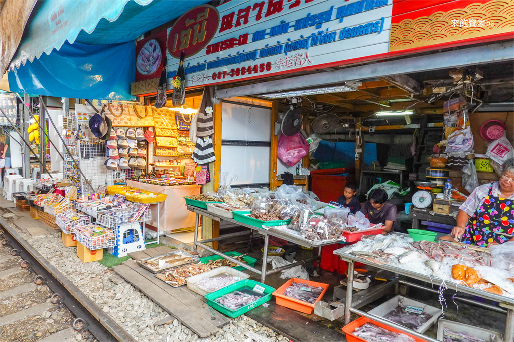 曼谷景點【美功鐵道市場】Maeklong Railway Market ：最新火車時間、交通包車、周邊一日遊攻略 @來飽寶家ba