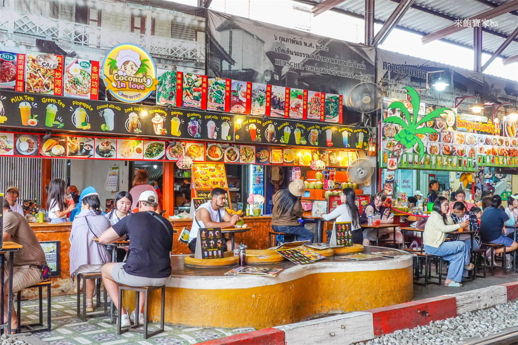 曼谷景點【美功鐵道市場】Maeklong Railway Market ：最新火車時間、交通包車、周邊一日遊攻略 @來飽寶家ba
