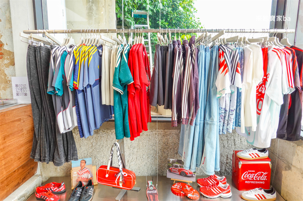 曼谷嵩越路【% Arabica &times; Adidas】舊城區最潮新地標~買泰國限定款，喝咖啡賞昭披耶河無敵景觀 @來飽寶家ba