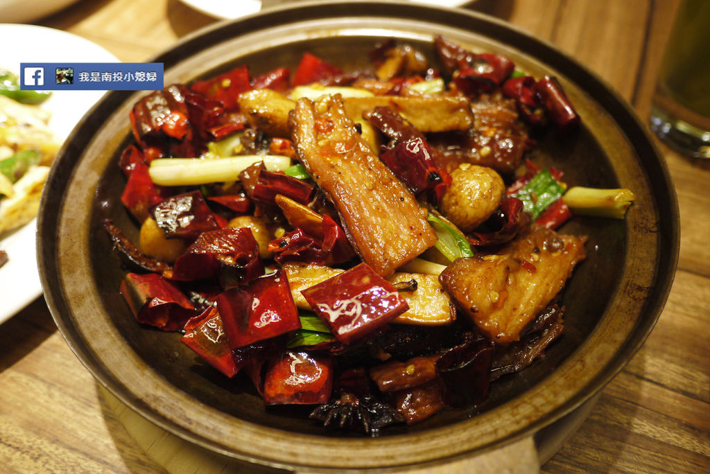 【台中‧西屯區】饗食天堂同集團，人氣川菜開飯川食堂(台中大遠百店) @來飽寶家ba