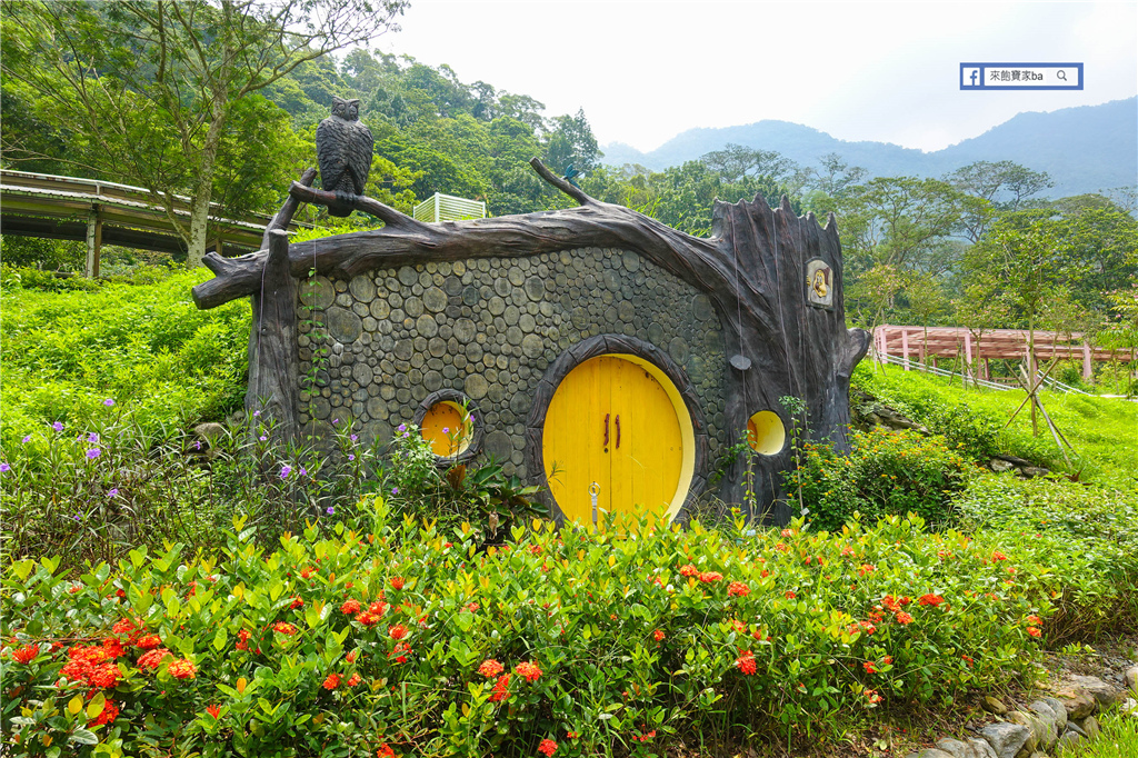 【屏東景點】涼山瀑布｜彩虹巴士、彩繪階梯超好拍，闖進魔戒哈比人村賞瀑去！ @來飽寶家ba