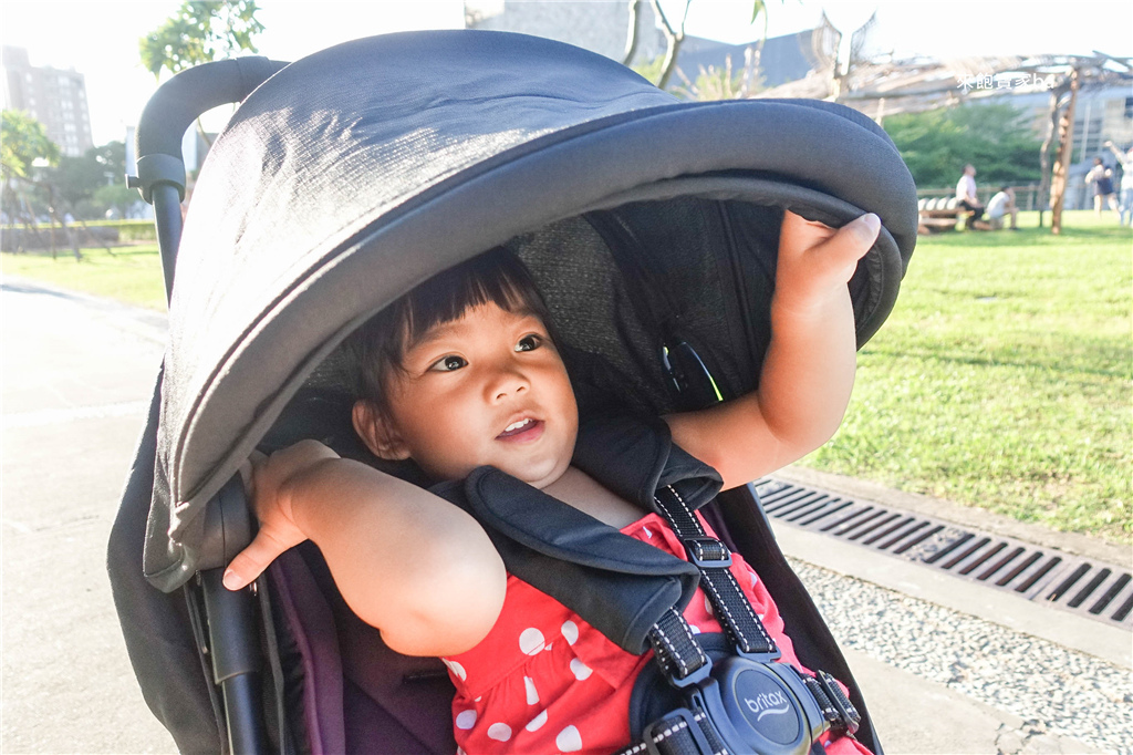 Britax 嬰兒推車 B-Compact 輕量單手秒收推車，親子旅遊必備！ @來飽寶家ba
