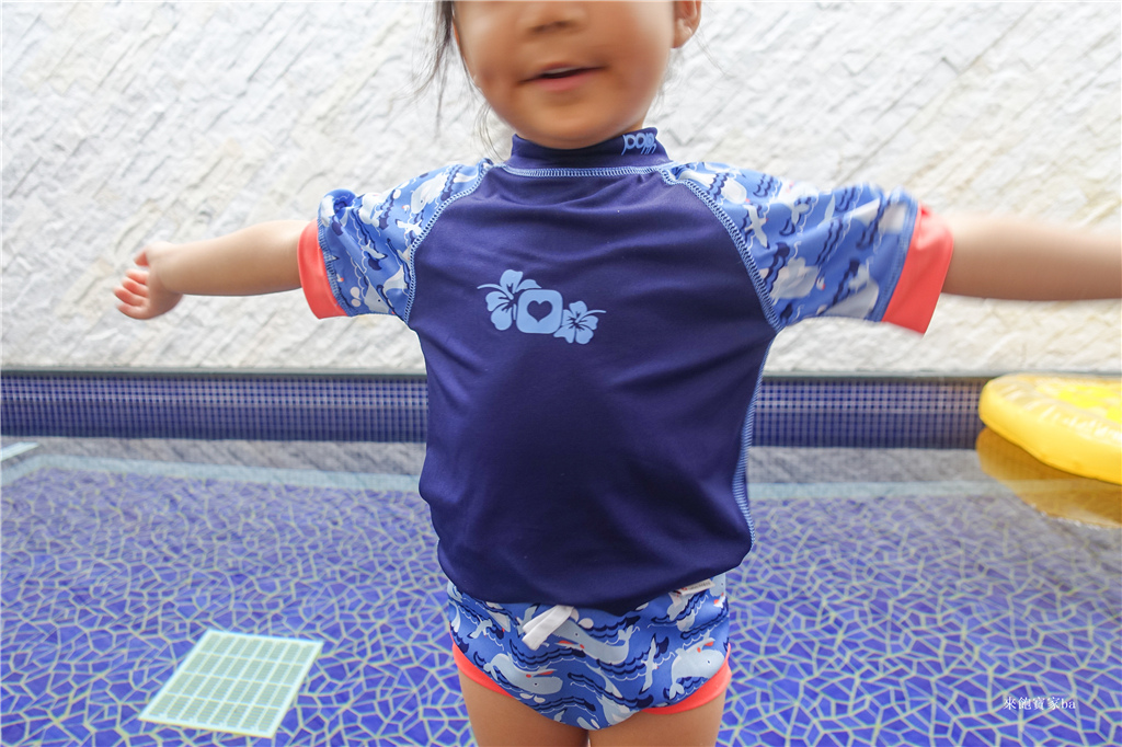 【游泳戲水必備】夏天就是要玩水！選對泳衣讓孩子自在游啊游~英國Close Pop-in 嬰幼兒防曬機能泳衣/游泳尿布泳褲 @來飽寶家ba