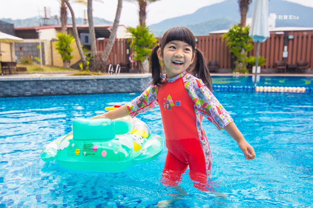 【兒童泳衣推薦】Splash About 潑寶~英國設計台灣製造，兒童抗UV防曬防寒泳衣！兒童機能泳裝推薦 @來飽寶家ba