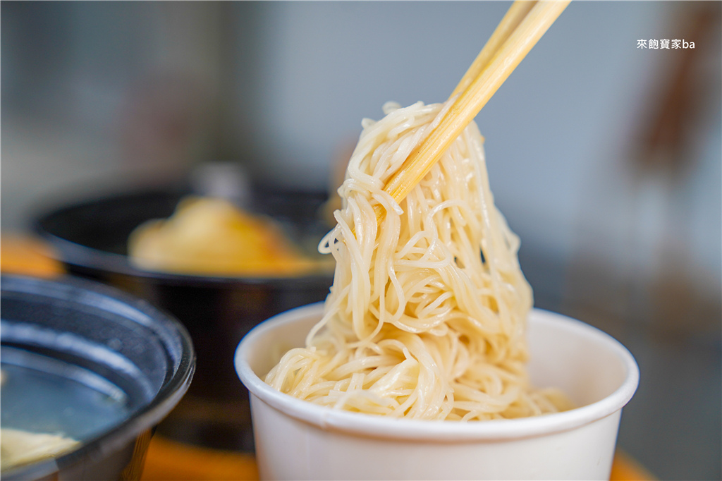 【台中精明商圈美食】狸長村民食堂-煲湯炸雞｜六小時溫補煲湯、獨門秘製炸雞，台中西屯好吃宵夜推薦! @來飽寶家ba